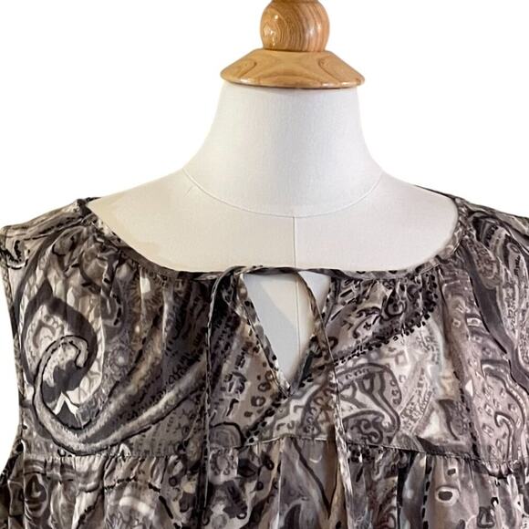 Talbots Cotton Gray, White Boho Paisley Sleeveless V-Neck Blouse, Ruffle Hem, 1X - Picture 2 of 12